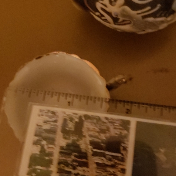 Antique Japanese doll tea cup and pot - Picture 4 of 4